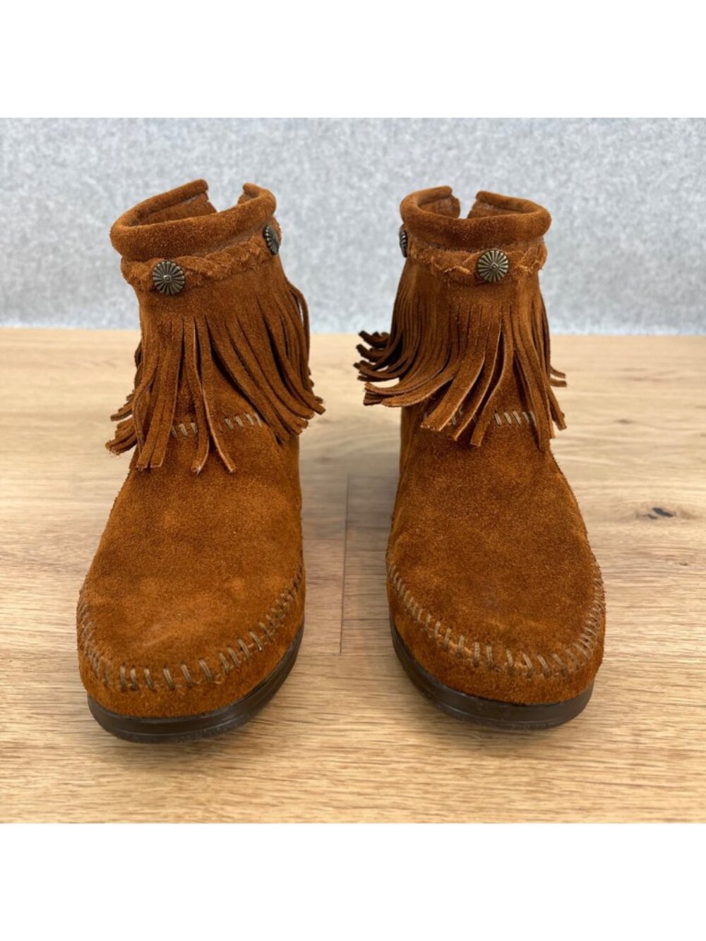 Minnetonka Womens Hi Top Back Zip Western Bootie Shoes Size 6 Brown Suede Fringe - Picture 4 of 11